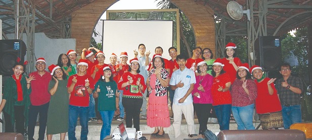 Foto bersama walau beberapa peserta sudah pulang karena acara lain PAKAI